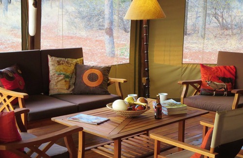 Vivo Cabin | Discover Iphofolo Lodge: Family-Friendly Stay with Pool