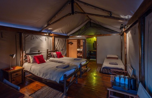 Vivo Cabin | Discover Iphofolo Lodge: Family-Friendly Stay with Pool
