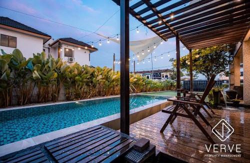 Pasir Pinji Villa | Idyllic Ipoh 188 Private Pool Mansion for Up to 30 Guests