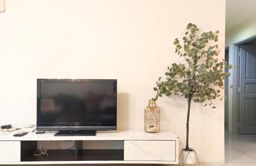 Taman Istana Apartment | Cozy Kinta Riverfront Suite with Pool & Family Amenities
