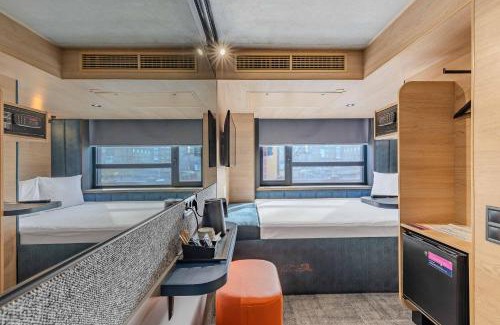 Solomjanskyj Hotel | Pet-Friendly IQ Hotel: Highly Rated with Family Amenities