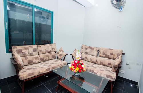 Jessore Hotel | Comfortable Iqbal Manjil Serviced Apartment with Breakfast