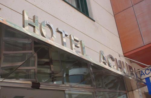 Miranda de Ebro Hotel | Convenient IRAIPE Achuri Auto Check-in with Pet-Friendly Options