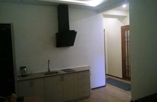 Kentron Apartment | Explore Iren Luxury Apartment: Family-Friendly Getaway