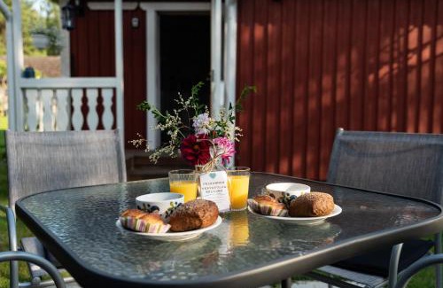 Raseborg Apartment | Cozy Ireneborg: Family-Friendly Cottage with Sauna
