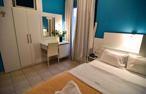 Antikyra Hotel | Relax at Iridanos: Oceanfront Views & Family-Friendly Amenities