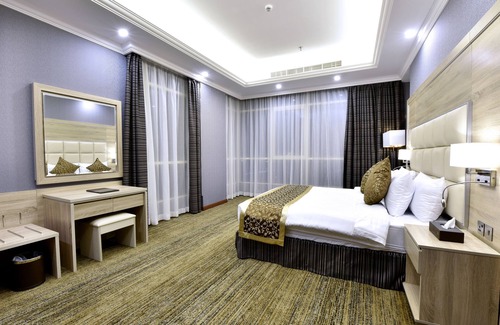 Jeddah Hotel | Discover Iridium 70 Hotel: Guest Rated 9/10 with Ocean View
