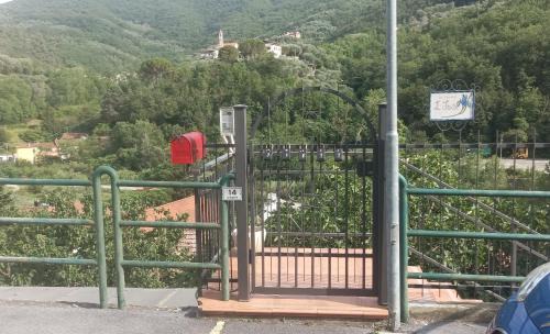 Rossi House | Discover Iris Casa Vacanze: Pet & Child Friendly Retreat
