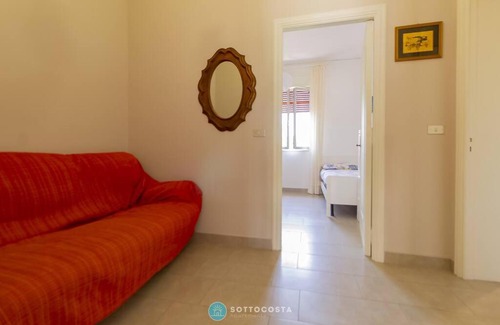 Roca Vecchia Apartment | IRIS Flat: Family-Friendly Getaway with Pet Amenities