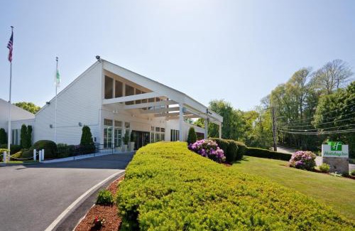 Teaticket Hotel | Relax at Holiday Inn Cape Cod-Falmouth with Oceanfront Views