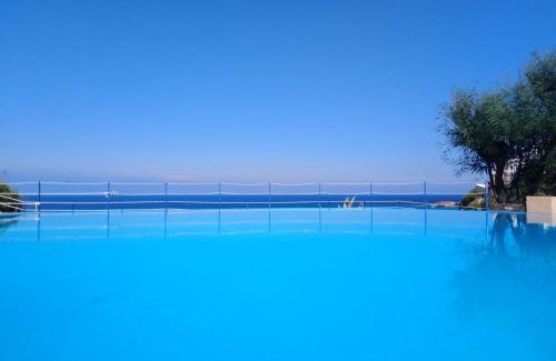 Costa Saracena-Castelluccio Apartment | Relax at Iris House: Oceanfront Stay with Private Beach