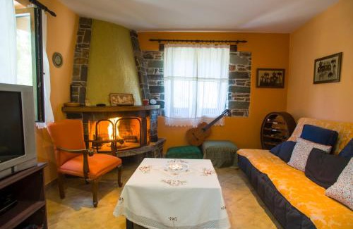 Steni Dirfyos Apartment | Discover Iris' Traditional Stone House - Pet Friendly Retreat