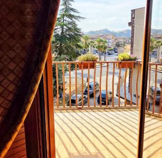 Mirabella Imbaccari House | Iron Affittacamere
