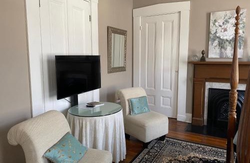 Madison Bed & Breakfast | Discover Iron Gate Inn - Unforgettable Stay Awaits You