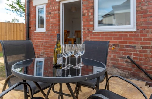 Madeley House | Ironbridge Retreat - Garden Stay Near Blists Hill | Pass the Keys