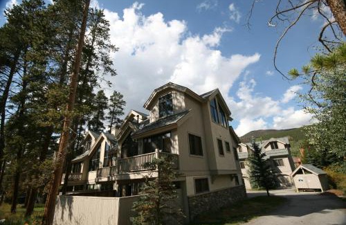 Mountain House House | Family-Friendly Retreat at Ironwood 2993 with Hot Tub