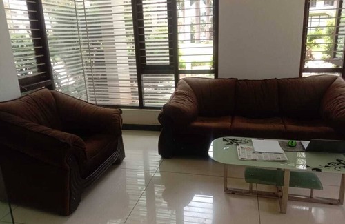 Chamarajanagara Resort | Relax at iROOMZ Nijaguna Resort with Pool and Dining