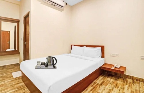 Phase 2 Hotel | Family-Friendly iROOMZ Sri Udupi Park Suites in PMC