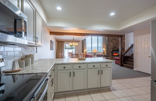 Lake Placid Condo | Mountain View Retreat: Walk to Main St. & Family-Friendly