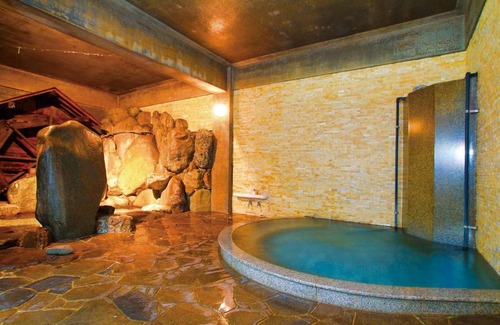 Kamikawa Hotel | Top-Rated Irori Houraku: Family-Friendly Dining Awaits