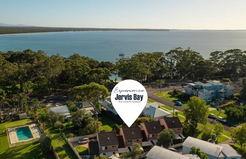 Huskisson House | Experience Irrilassa by the Beach: Top-Rated Oceanfront Stay