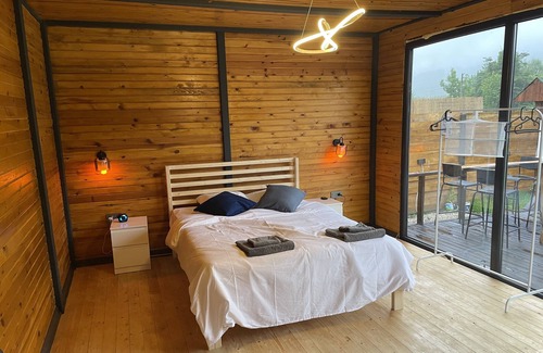 Sapanca House | Relax in a Cozy Jacuzzi with Heated Pool Retreat