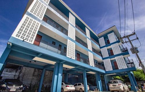 Ratchaburi Hotel | Budget-Friendly Haven at Is Am Are Stay Boutique