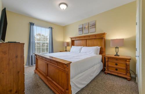 Florida Central Atlantic Coast Apartment | IS3-303 - Lakeview Unit - Vista Cay