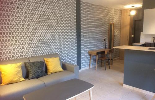 Cambrai Apartment | Isabeau Apartment 2.5: Pet & Child Friendly Retreat