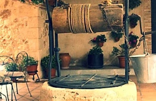 Corral de Ayllon Apartment | Isabel's Rosales - Cozy Double Studio with Kitchen Access