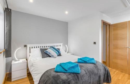 Marsham Apartment | Isabel's Wing: Family-Friendly 2-Bedroom Getaway