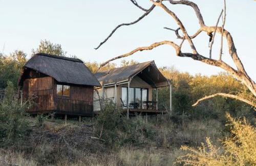 Maruleng Cabin | Isambane Camp: Oceanfront Retreat with Spa & Pool