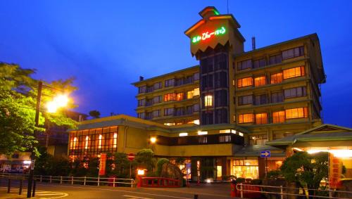 Kofu Hotel | Convenient Isawa View Hotel with Hot Tub & Breakfast