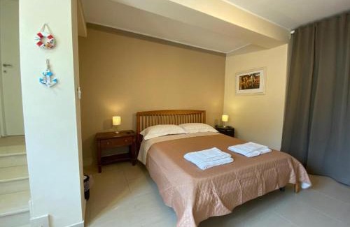 Isca Marina House | Oceanfront ISCA BLUE BEACH Casa with Spacious Outdoor Area