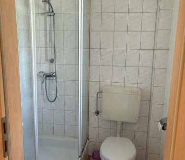 Iselersheim Apartment | Enjoy a Cozy Stay at Iseler Mühle with Hot Tub & Breakfast