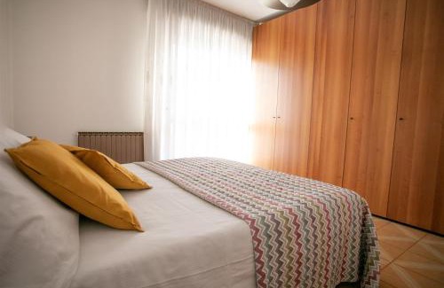 Solto Collina Apartment | Pet-Friendly Escape at IseoLakeRental - Appartamento Livio