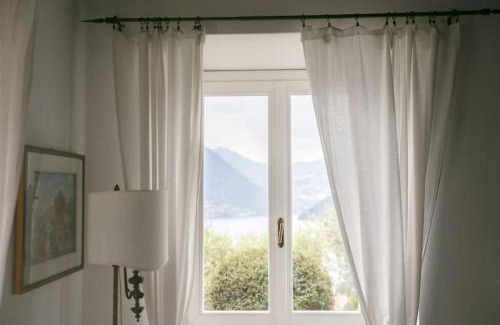 Sulzano Apartment | Pet-Friendly Getaway at IseoLakeRental - Casa Rododendro