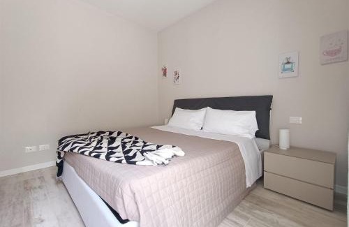 Zorzino Apartment | Relax at IseoLakeRental - Vistalago House with Pool & Oceanview