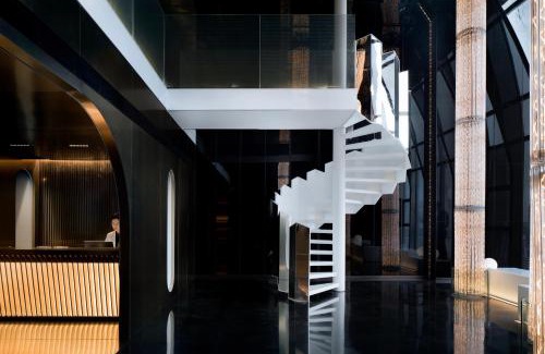 Chengdu City Centre Hotel | Discover ISEYA HOTEL: Family-Friendly Stay near Tianfu Square