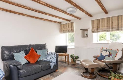 Llanengan House | Discover Isfryn: Family and Pet-Friendly 4-Star Retreat