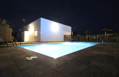 Zahora Apartment | Ishel Trafalgar: Family-Friendly Getaway with Pool Access