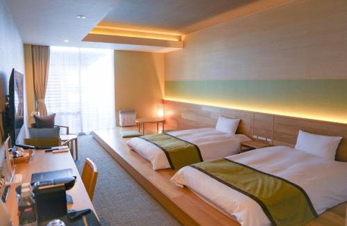 Atami Hotel | Relaxing ISHINOYA Atami: Family-Friendly Retreat with Hot Tub