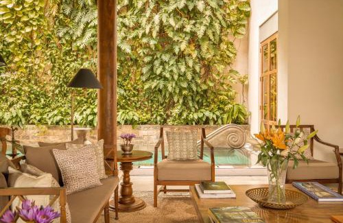 Bambalapitiya Bed & Breakfast | Experience Ishq Colombo: Top-Rated 4-Star Oceanfront Retreat