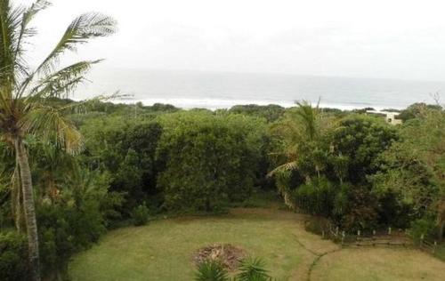Port Shepstone Apartment | Isigidi Beach House: Ocean View with Hot Tub Amenities