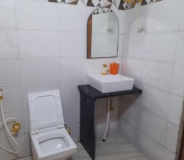 Vrindavan Apartment | Family-Friendly ISKCON Hare Krishna Homestay with Great Reviews