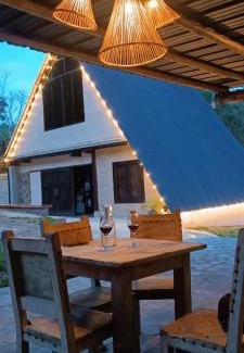 Yolombo House | Top-Rated Isla Escondida Maceo Finca Hotel & Restaurant
