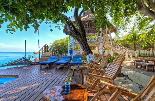 Rosario Islands Hotel | Isla Mulata: Pet-Friendly Retreat with Ocean Views