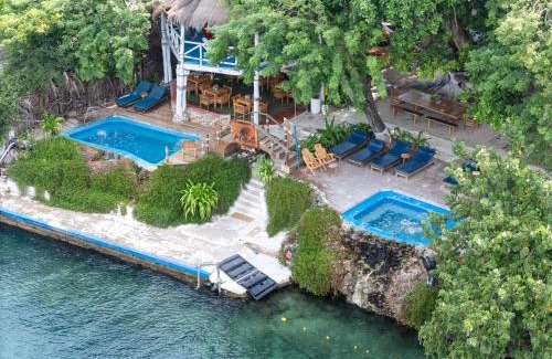 Rosario Islands Hotel | Isla Mulata: Pet-Friendly Retreat with Ocean Views