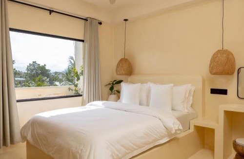Fehendhoo Hotel | Isla Retreat: 4-Star Oceanfront Escape with Spa & Dining