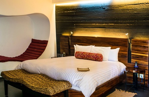 Tuxpan Hotel | Escape to Isla Tajín Beach & River Resort with Ocean Views